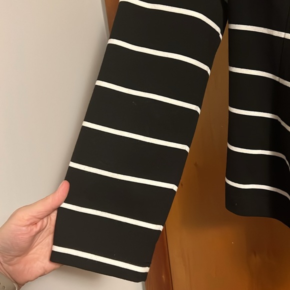 Chicos Blazer Black with White stripes. Size 1 (M size 8) - Picture 7 of 16